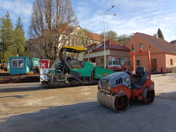 Uzavírka Jiráskových sadů je u konce, od soboty bude oblast průjezdná
